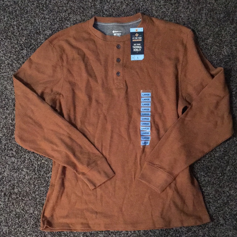 Long sleeved tee